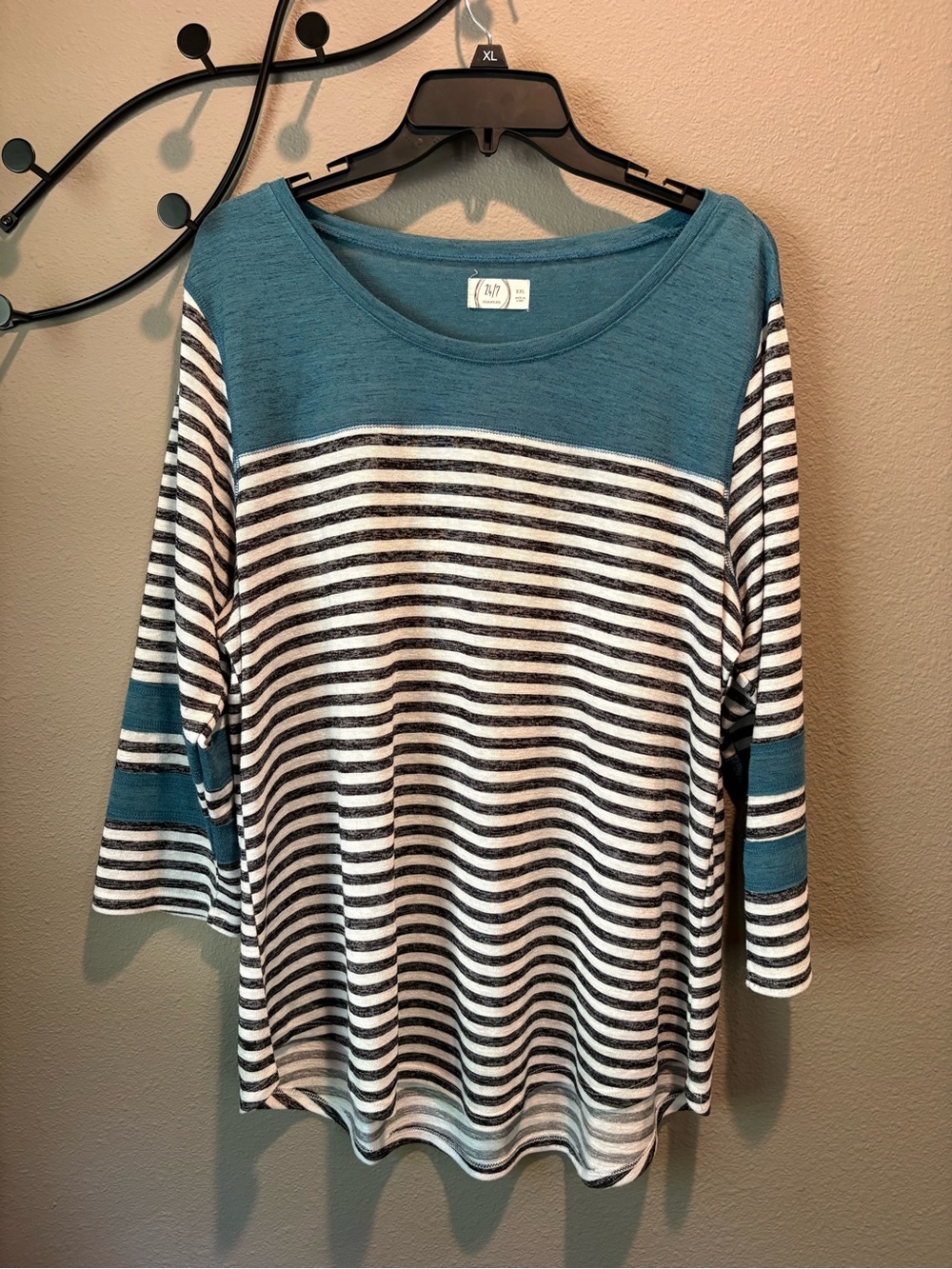 Striped Pullover Top in Teal and White